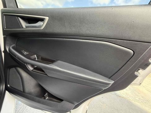 Used 2019 Ford Edge SEL w/ Equipment Group 201A image 61