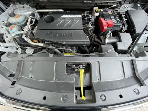 Used 2025 Nissan Rogue SV image 33