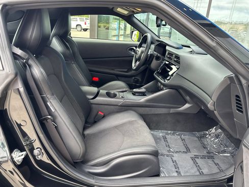 Used 2024 Nissan Z Performance w/ Floor Mat Package RWD image 14