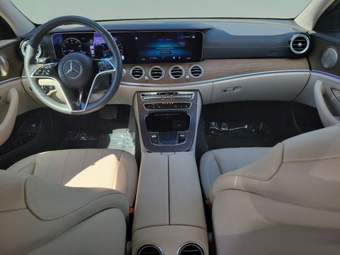 Used 2022 Mercedes-Benz E 350 4MATIC Sedan image 11