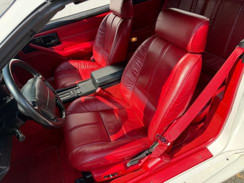 Used 1992 Chevrolet Camaro Z28 RWD image 37