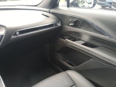 Used 2024 Cadillac Lyriq Sport RWD image 20