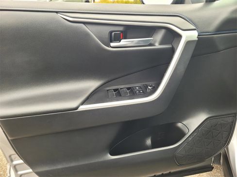 Used 2021 Toyota RAV4 XSE image 17