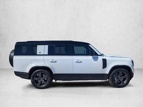 Certified 2023 Land Rover Defender 130 X-Dynamic SE image 4