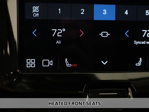 Used 2024 Volvo XC60 B5 Plus image 8