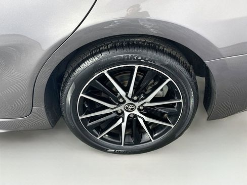 Used 2024 Toyota Camry SE FWD image 14