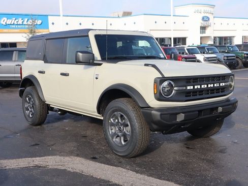 New 2025 Ford Bronco Big Bend image 1