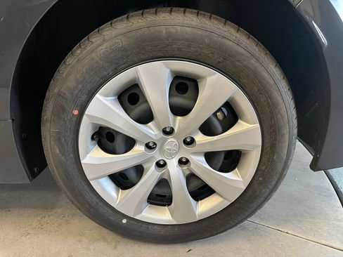 Used 2026 Toyota Corolla LE FWD image 25