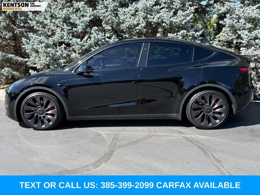 Used 2024 Tesla Model Y Performance AWD/4WD image 4