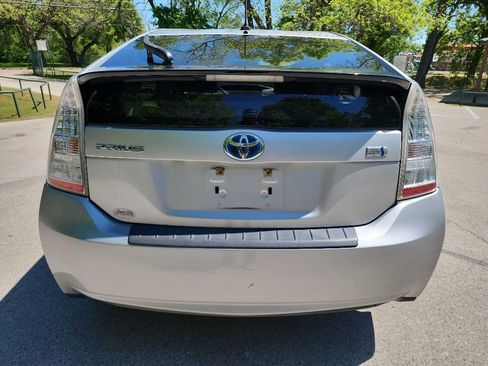 Used 2011 Toyota Prius Three image 7