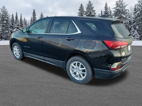 Used 2023 Chevrolet Equinox Premier image 3