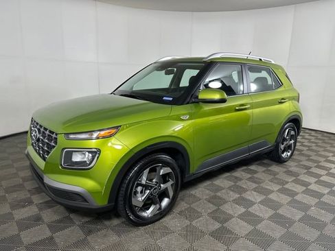 Certified 2023 Hyundai Venue SEL w/ Cargo Package image 7