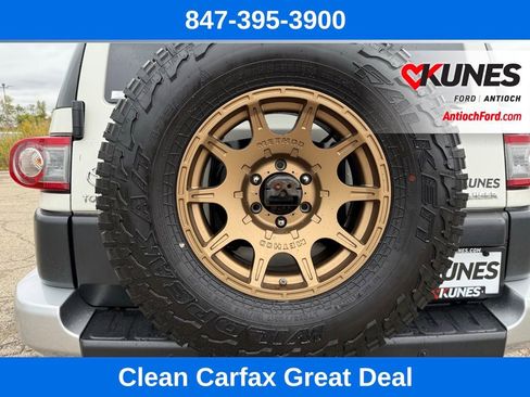 Used 2014 Toyota FJ Cruiser Base image 22