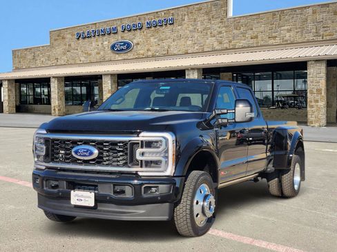 New 2026 Ford F450 Platinum w/ FX4 Off-Road Package image 2