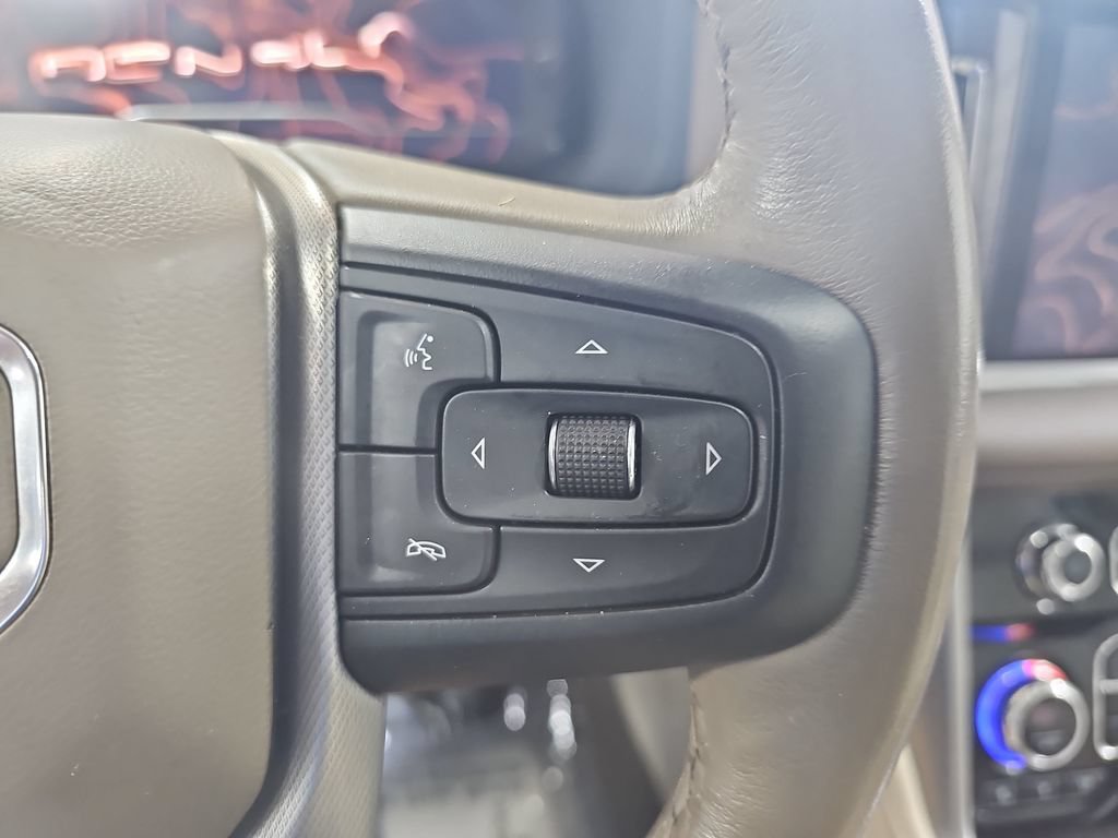 Used 2022 GMC Yukon Denali AWD/4WD image 23