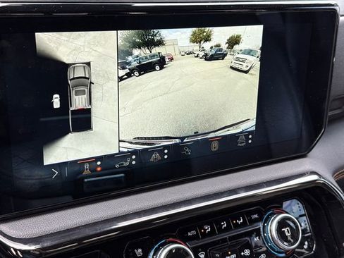 Used 2024 GMC Sierra 1500 AT4 w/ Technology Package image 25