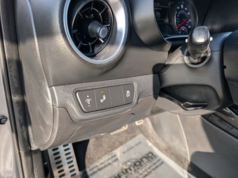 Used 2023 Kia Forte GT-Line w/ GT-Line Premium Package image 18