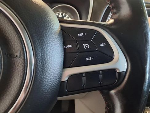 Used 2020 Jeep Compass Limited FWD image 25