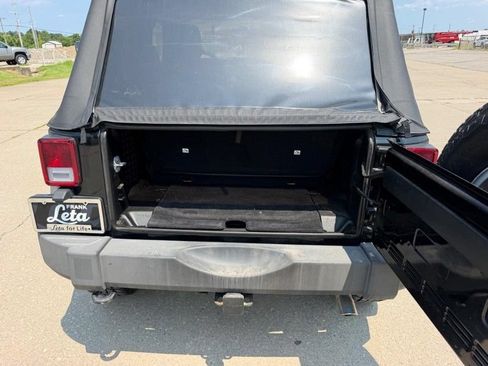 Used 2014 Jeep Wrangler Sport AWD/4WD image 5
