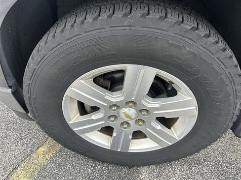 Used 2012 Chevrolet Traverse LT image 17