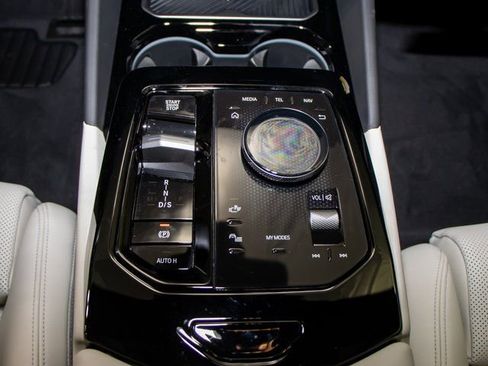 Used 2026 BMW 530i xDrive image 19