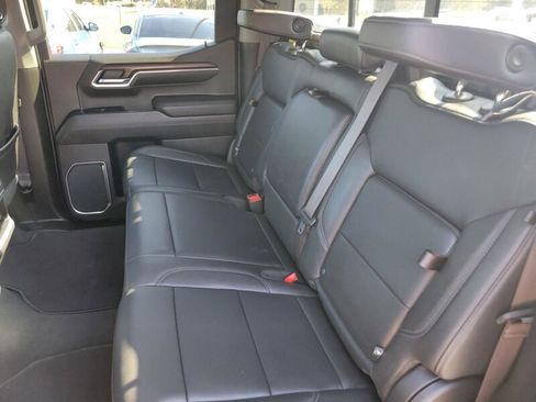 Used 2022 GMC Sierra 1500 SLT w/ SLT Convenience Package image 23