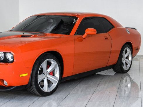 Used 2009 Dodge Challenger SRT8 w/ SRT Option Group II RWD image 57