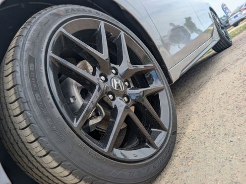 New 2025 Honda Civic Sport image 4