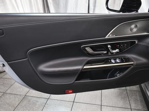 Used 2025 Mercedes-Benz SL 43 AMG image 11