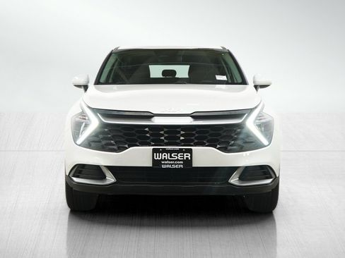 Used 2023 Kia Sportage LX image 8