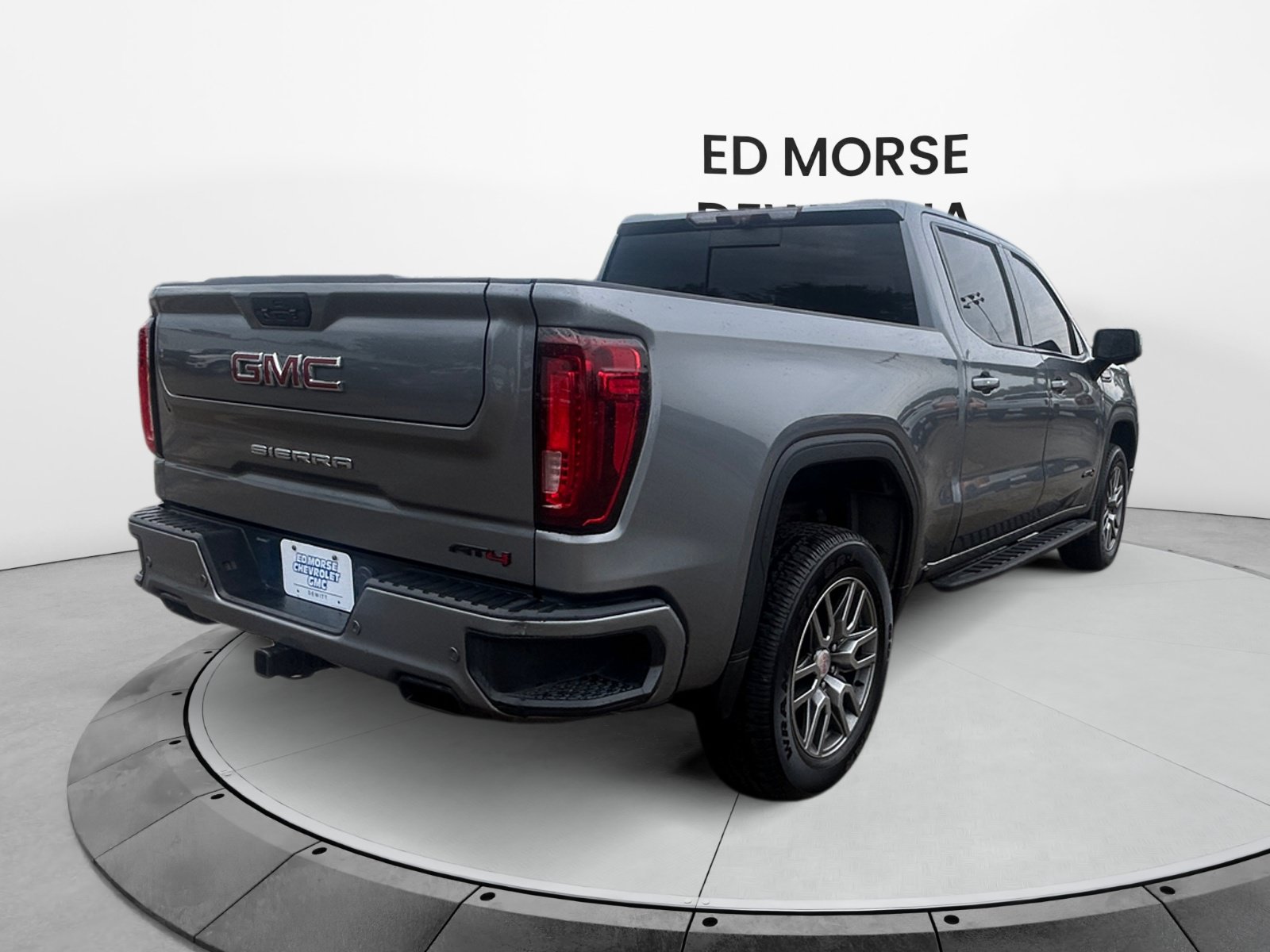 Used 2021 GMC Sierra 1500 AT4 w/ AT4 Premium Package AWD/4WD image 5
