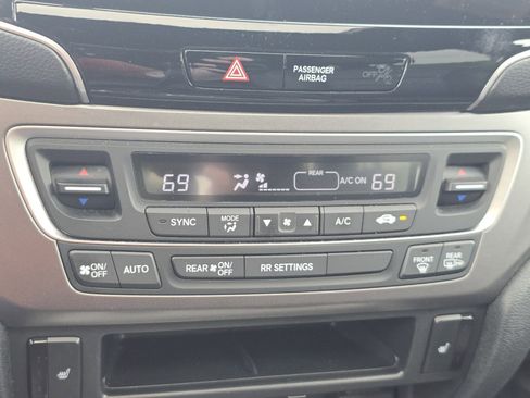 Used 2024 Honda Passport EX-L image 25