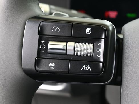 New 2026 Hyundai Ioniq 9 SEL image 28