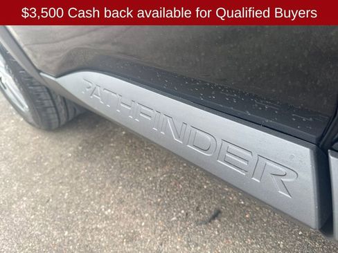 New 2026 Nissan Pathfinder SL image 43