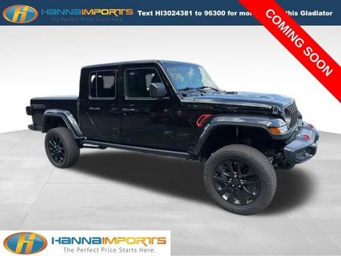 Used 2024 Jeep Gladiator Sport AWD/4WD image 1