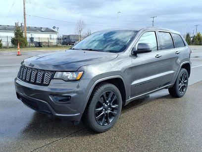 Used 2019 Jeep Grand Cherokee Altitude