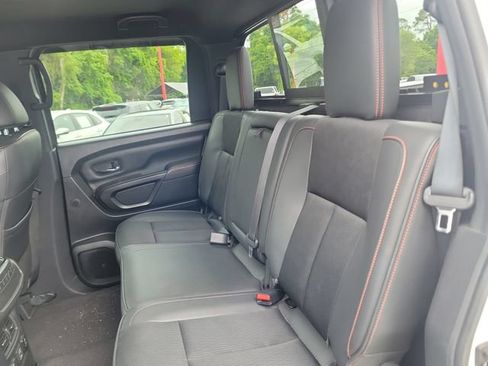 Certified 2021 Nissan Titan PRO-4X AWD/4WD image 11