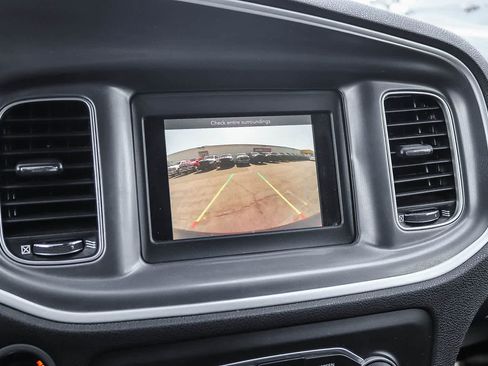 Used 2022 Dodge Charger SXT RWD image 21