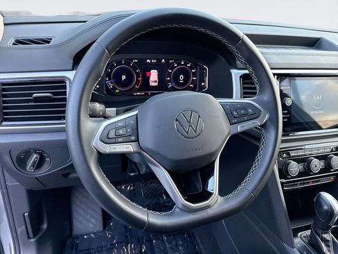 Used 2023 Volkswagen Atlas SE w/ Panoramic Sunroof Package AWD/4WD image 11