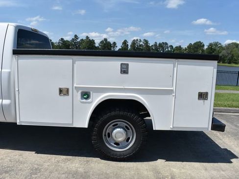 Used 2013 Ford F350 XL image 4