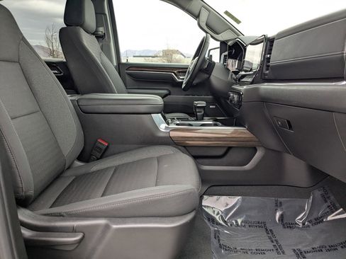 Certified 2024 Chevrolet Silverado 1500 LT Trail Boss w/ Convenience Package II image 19