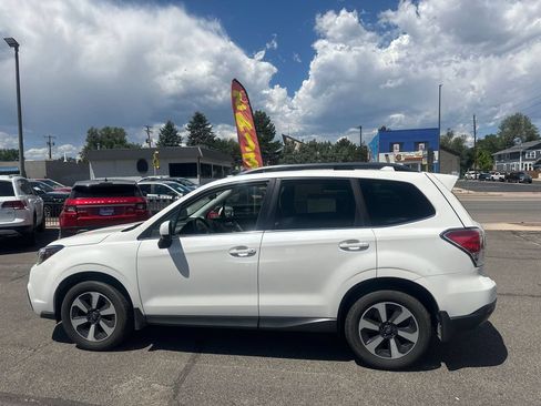 Used 2018 Subaru Forester 2.5i Limited AWD/4WD image 10