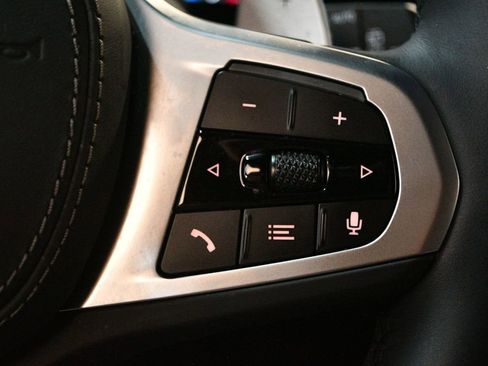 Used 2025 BMW X5 xDrive40i w/ Executive Package image 44