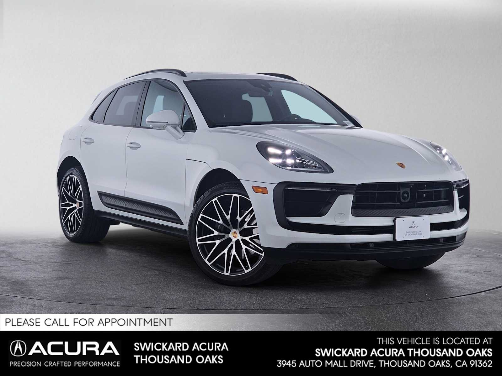 Used 2026 Porsche Macan AWD/4WD image 1