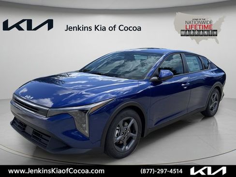 New 2026 Kia K4 FWD image 10