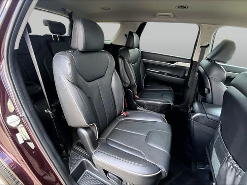 Used 2025 Hyundai Palisade SEL FWD image 20