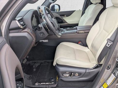 Used 2023 Lexus LX 600 4WD w/ Appearance Package image 16