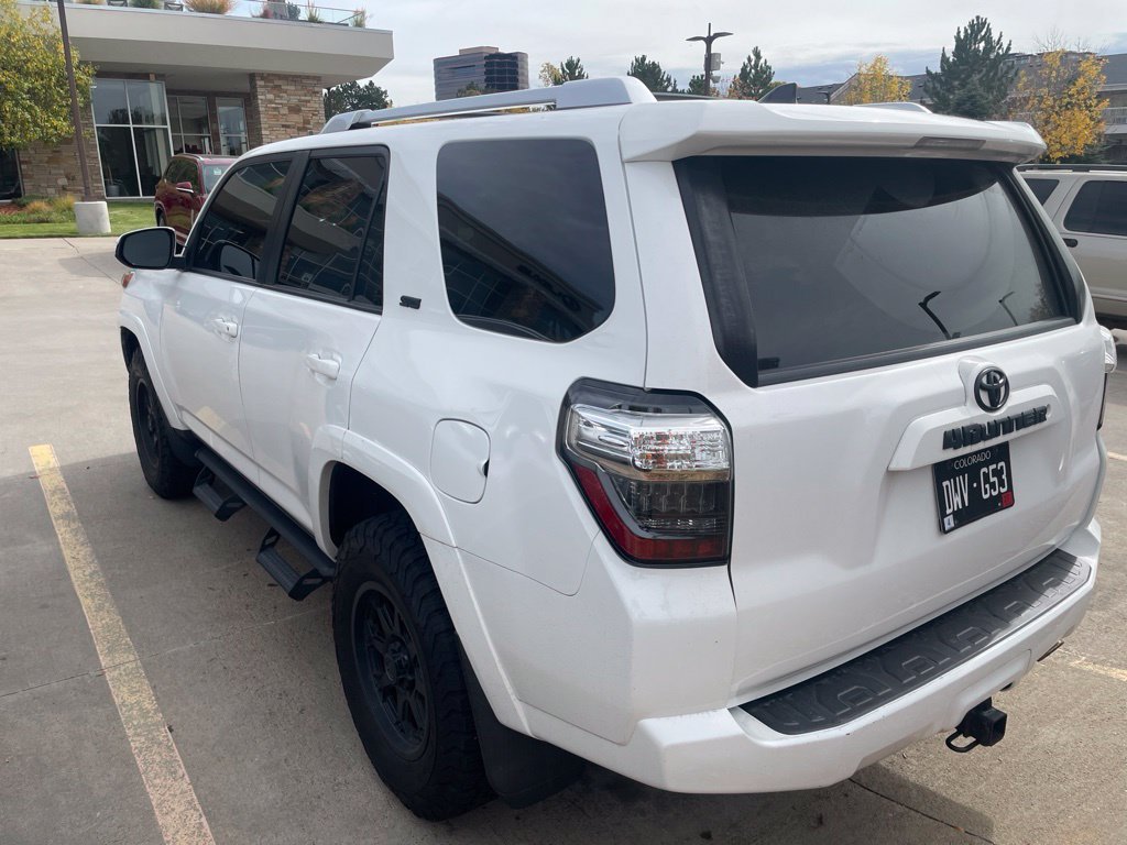 Used 2018 Toyota 4Runner SR5 AWD/4WD image 3