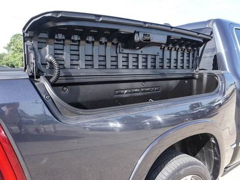 Used 2019 RAM 1500 Limited AWD/4WD image 10