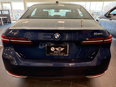 Used 2026 BMW 540i xDrive AWD/4WD image 5